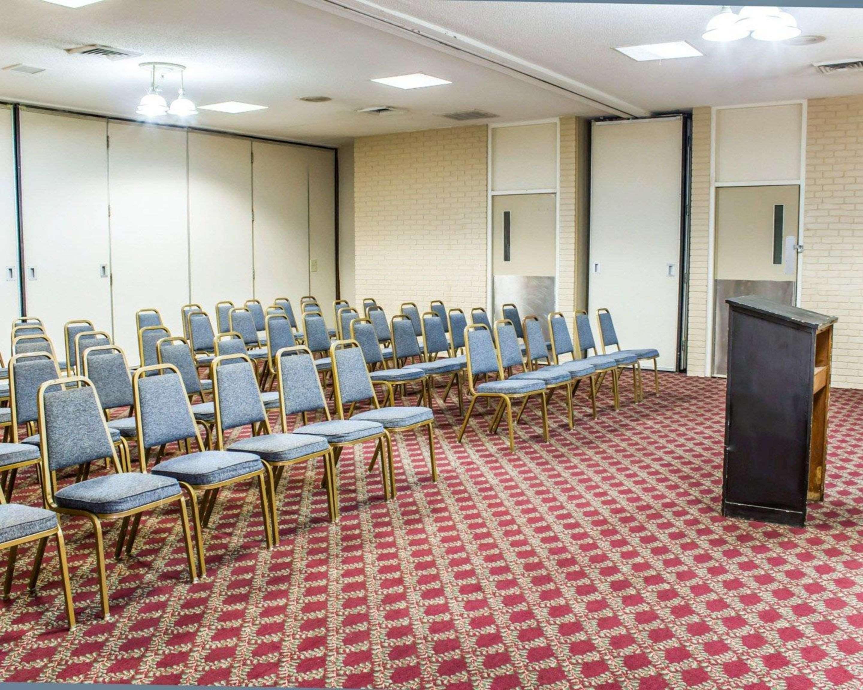 Dayspring Extended Stay Грийнсбъро Екстериор снимка