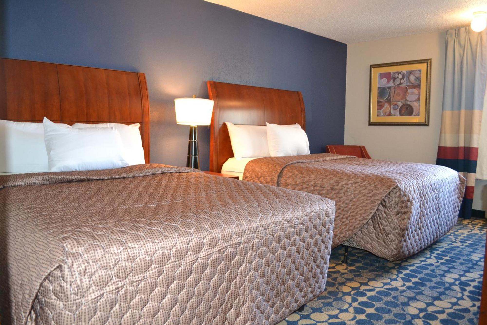 Dayspring Extended Stay Грийнсбъро Екстериор снимка