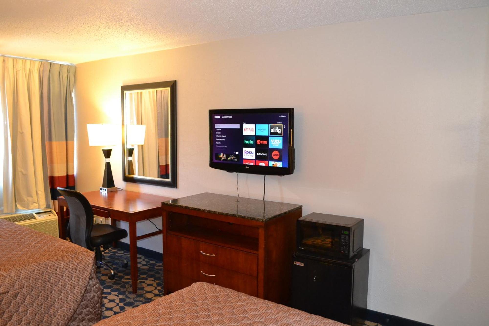 Dayspring Extended Stay Грийнсбъро Екстериор снимка