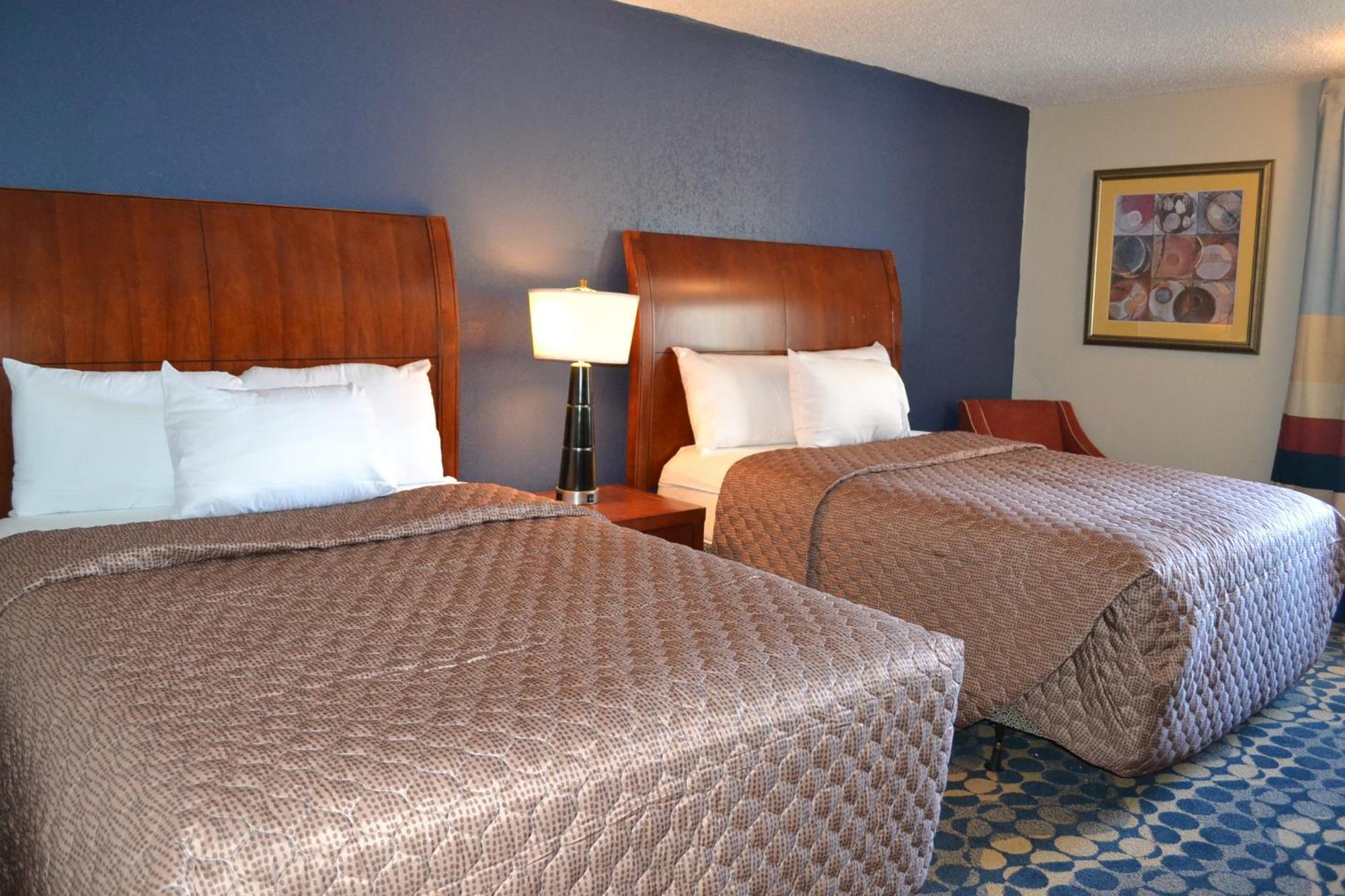 Dayspring Extended Stay Грийнсбъро Екстериор снимка